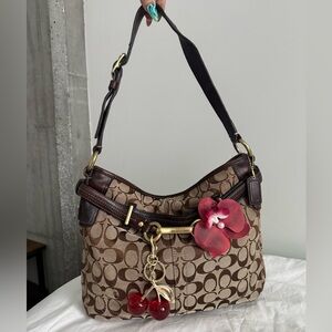 Vintage Coach Hampton Shoulder Bag